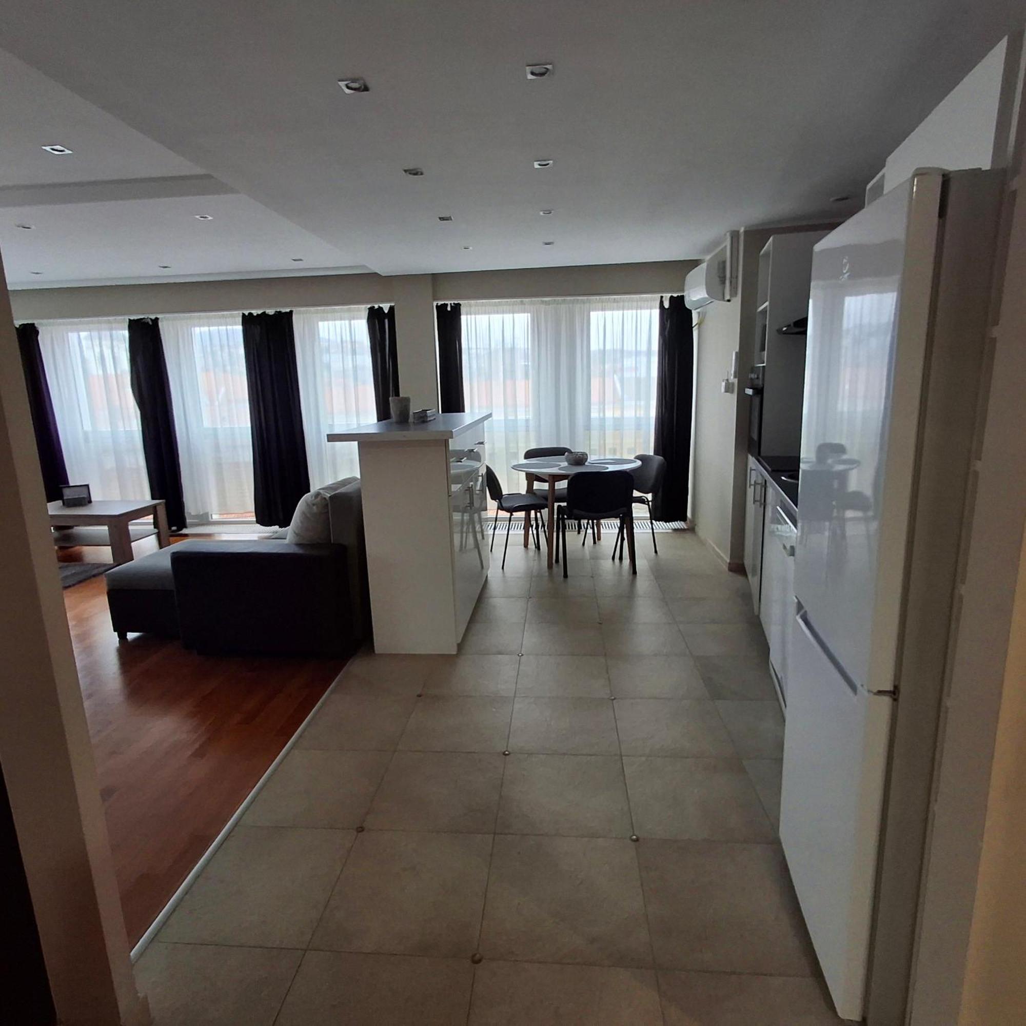 Unicorniselit Apartmanok Eger Buitenkant foto