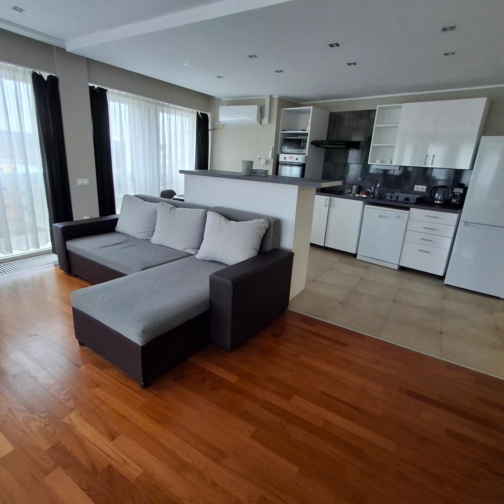Unicorniselit Apartmanok Eger Buitenkant foto